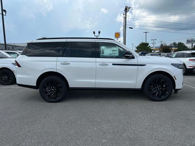 new 2025 Lincoln Navigator car, priced at $104,000