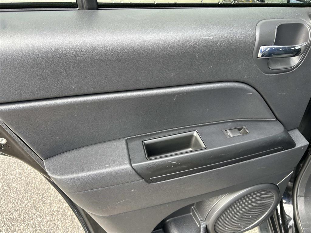 used 2016 Jeep Compass car, priced at $9,999