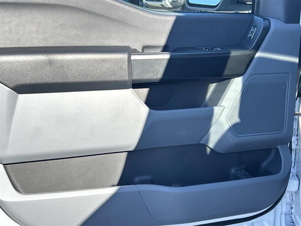 new 2025 Ford F-150 car, priced at $48,000