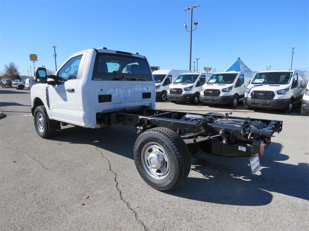 new 2025 Ford F-350 car, priced at $55,000