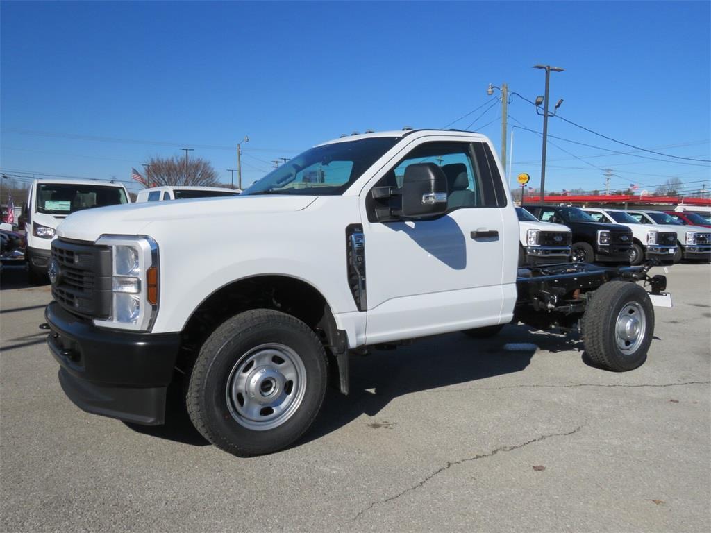 new 2025 Ford F-350 car, priced at $55,000
