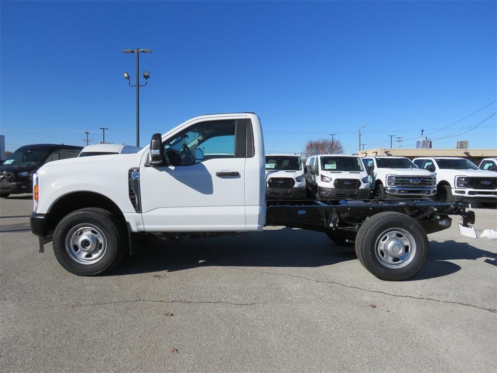 new 2025 Ford F-350 car, priced at $55,000