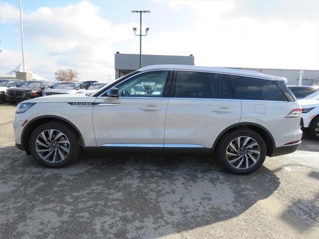 new 2025 Lincoln Aviator car, priced at $63,700