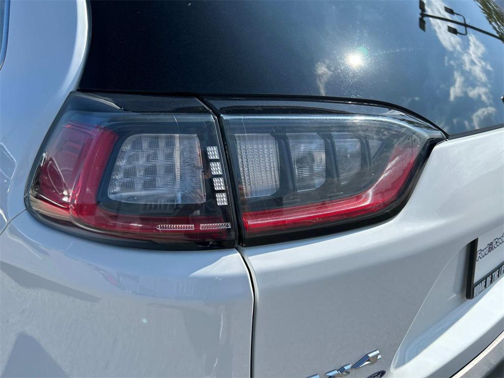 used 2021 Jeep Cherokee car, priced at $23,993