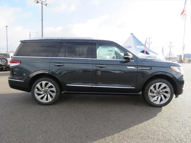 new 2024 Lincoln Navigator car, priced at $95,375