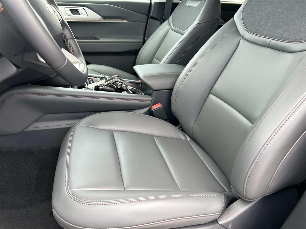 new 2025 Ford Explorer car, priced at $45,345