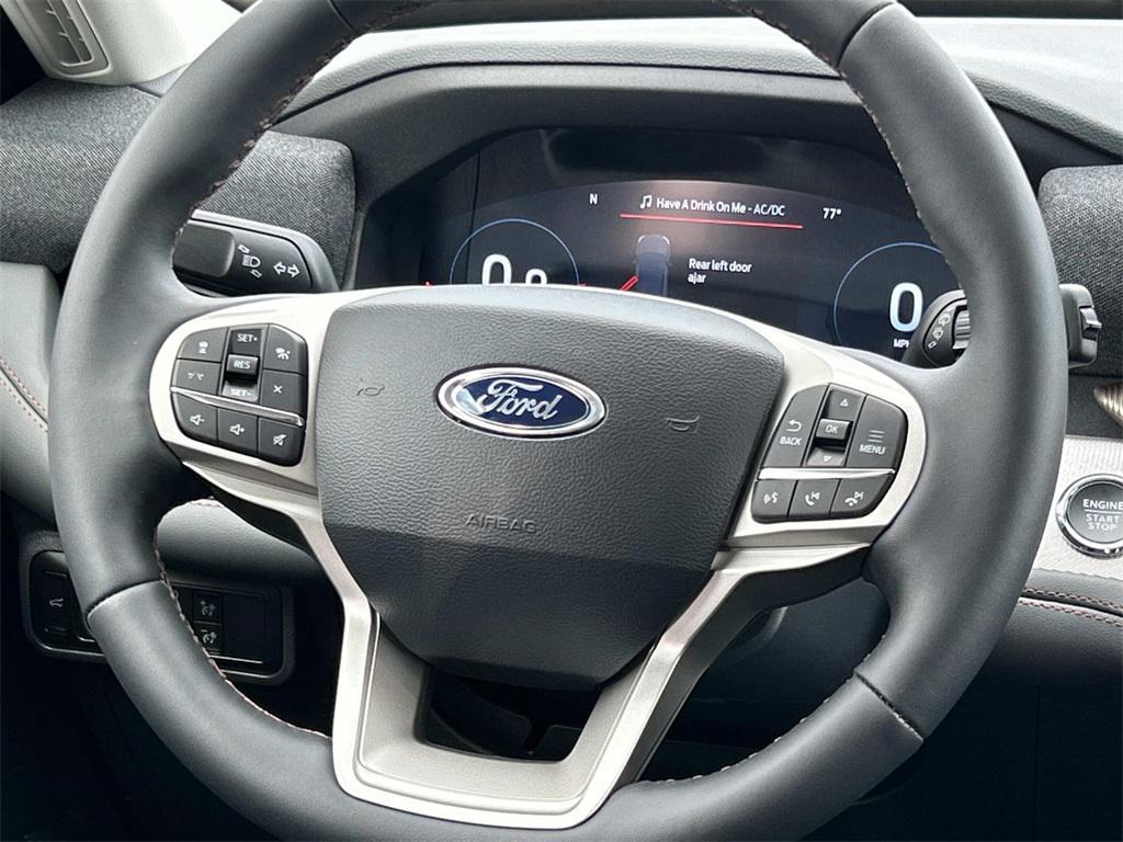 new 2025 Ford Explorer car, priced at $45,345