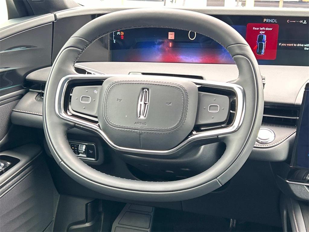 new 2025 Lincoln Nautilus car, priced at $59,285
