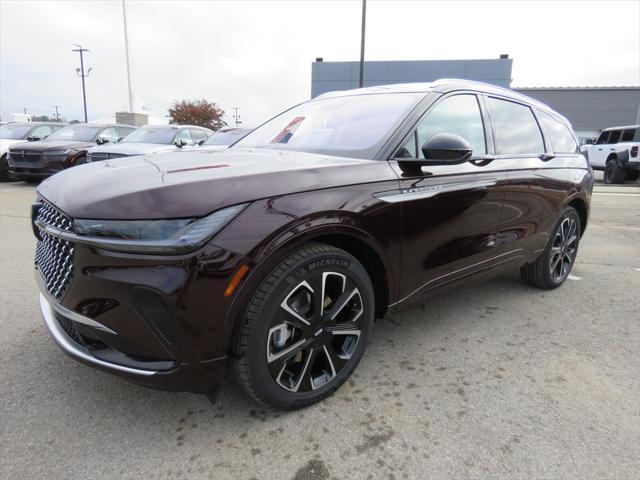 new 2025 Lincoln Nautilus car, priced at $63,105