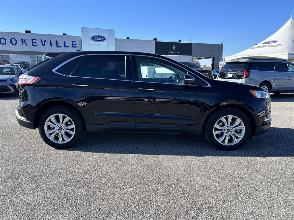 used 2024 Ford Edge car, priced at $29,999
