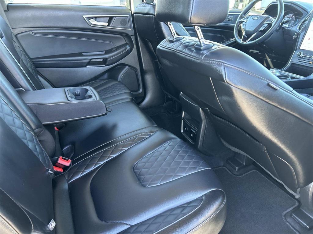 used 2024 Ford Edge car, priced at $29,999