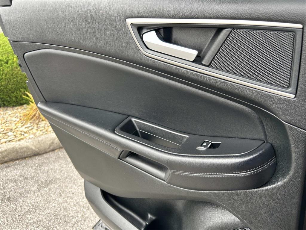 used 2023 Ford Edge car, priced at $27,999