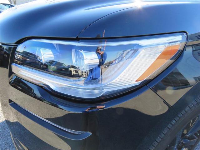 used 2024 Lincoln Navigator car, priced at $86,990