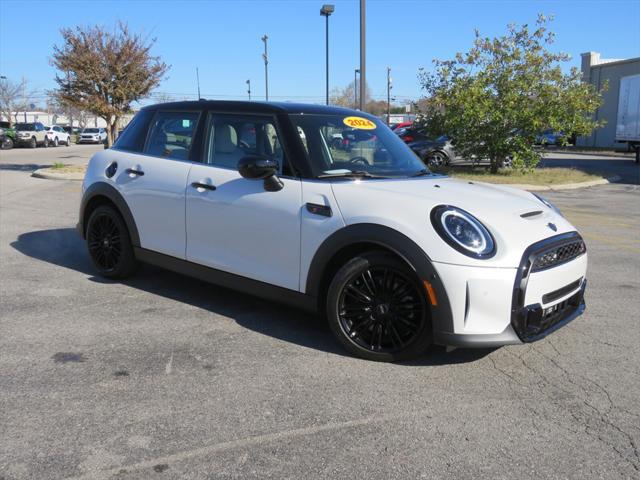 used 2024 MINI Hardtop car, priced at $32,990