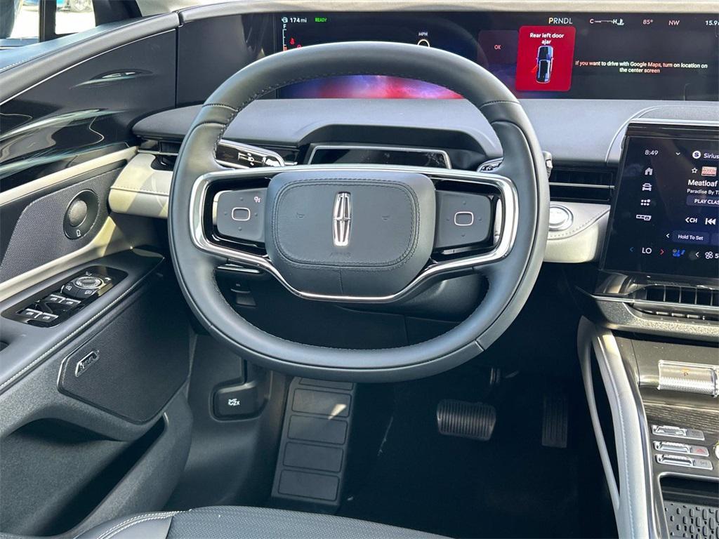 new 2025 Lincoln Nautilus car, priced at $68,275