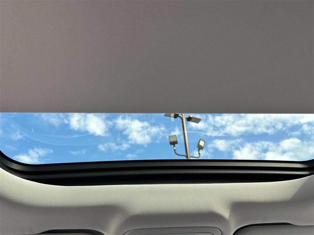 new 2025 Lincoln Nautilus car, priced at $68,275