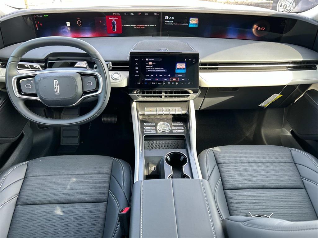 new 2025 Lincoln Nautilus car, priced at $68,275