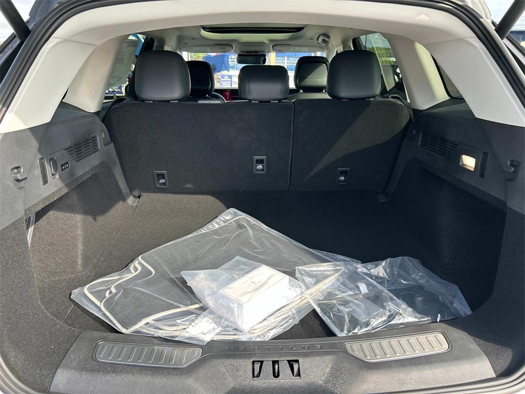 new 2025 Lincoln Nautilus car, priced at $68,275