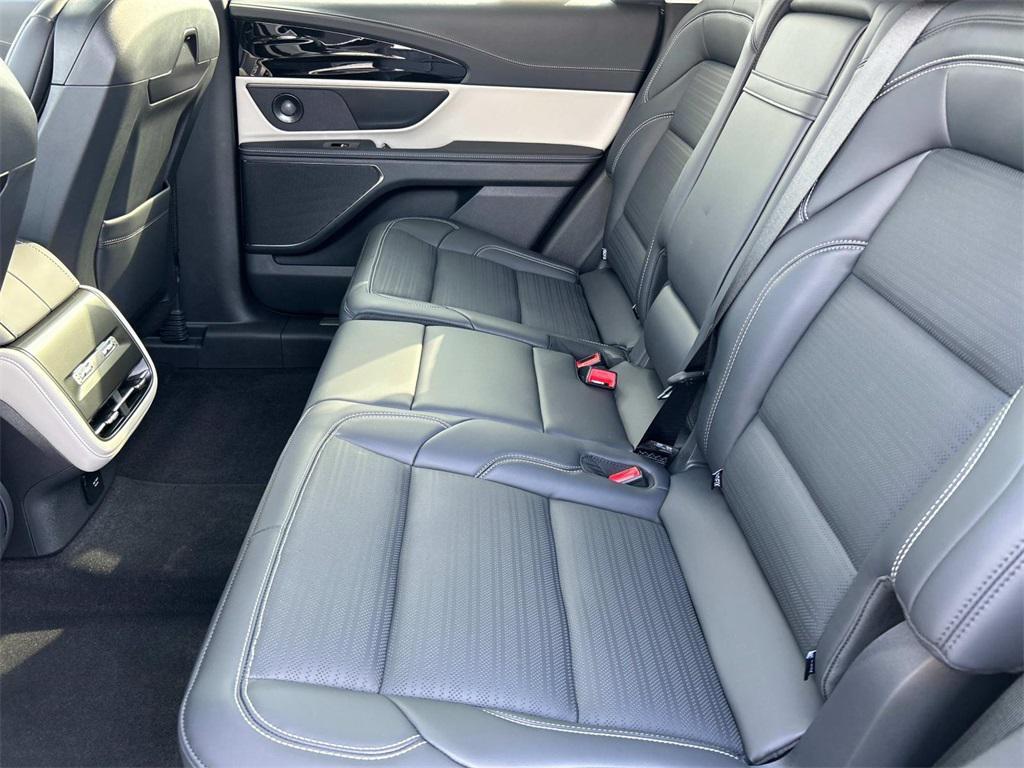 new 2025 Lincoln Nautilus car, priced at $68,275