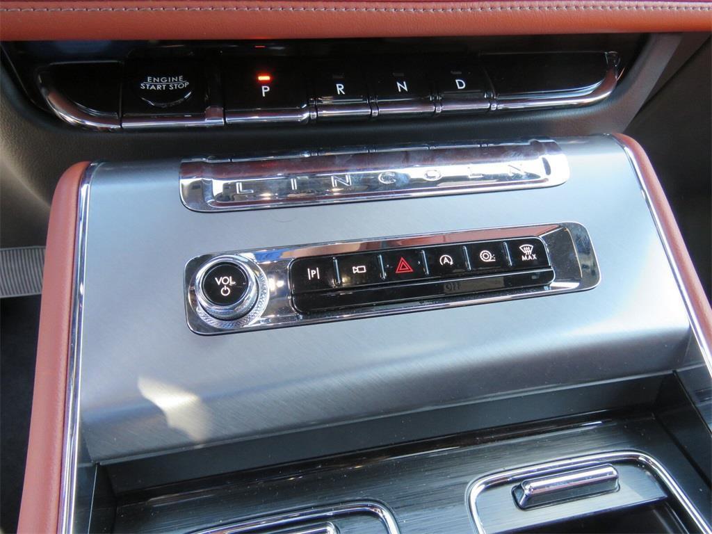 new 2025 Lincoln Aviator car, priced at $80,000