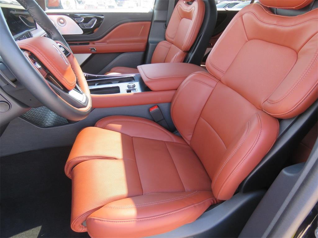 new 2025 Lincoln Aviator car, priced at $80,000