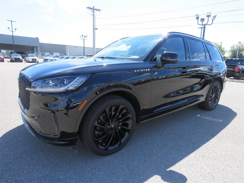 new 2025 Lincoln Aviator car, priced at $80,000