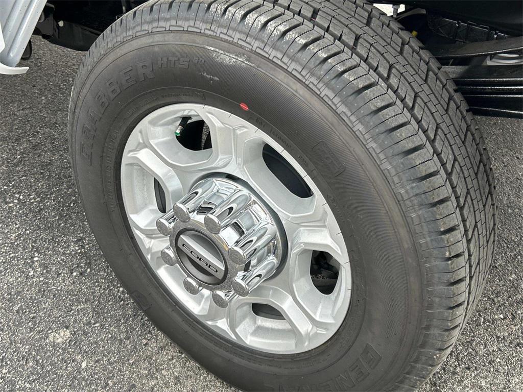new 2025 Ford F-250 car, priced at $69,000