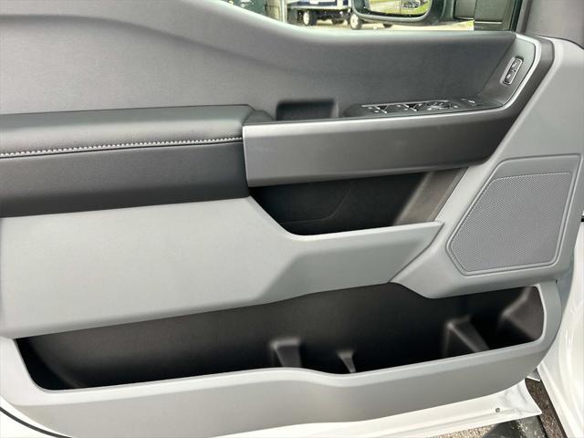 new 2025 Ford F-250 car, priced at $72,000