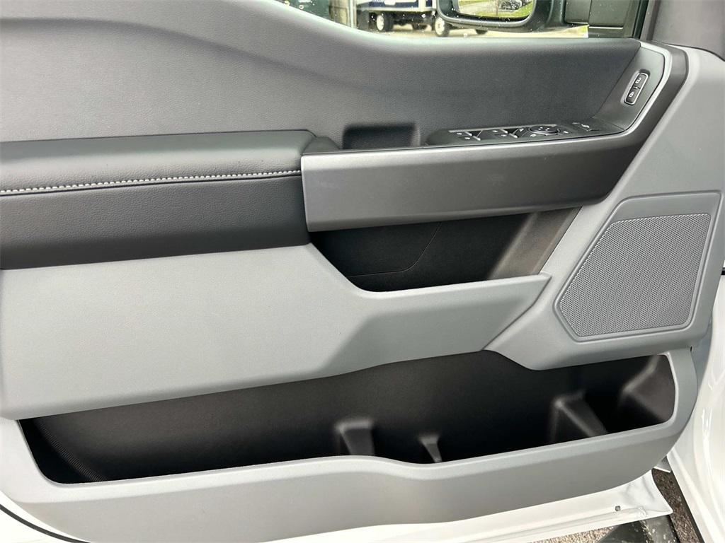 new 2025 Ford F-250 car, priced at $69,000