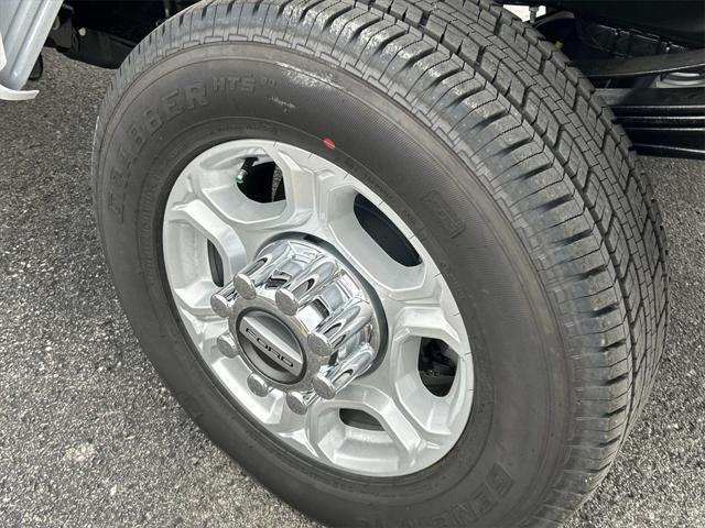 new 2025 Ford F-250 car, priced at $72,000