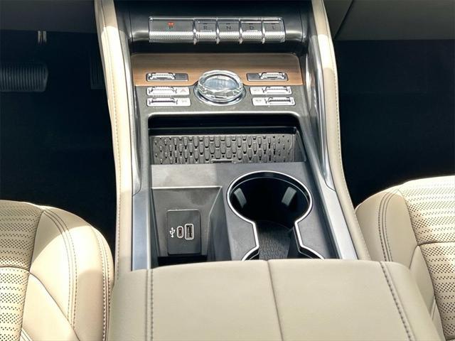 new 2025 Lincoln Nautilus car, priced at $61,228
