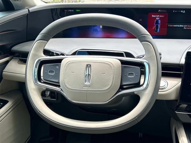 new 2025 Lincoln Nautilus car, priced at $61,228