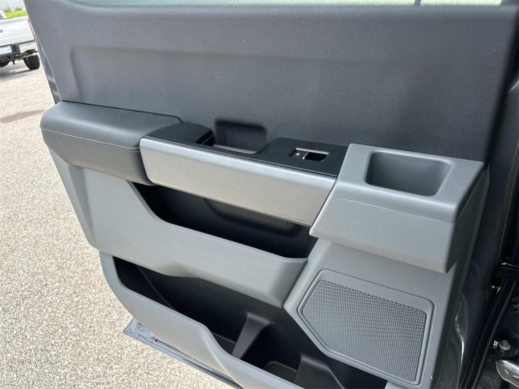 new 2025 Ford F-250 car, priced at $60,500