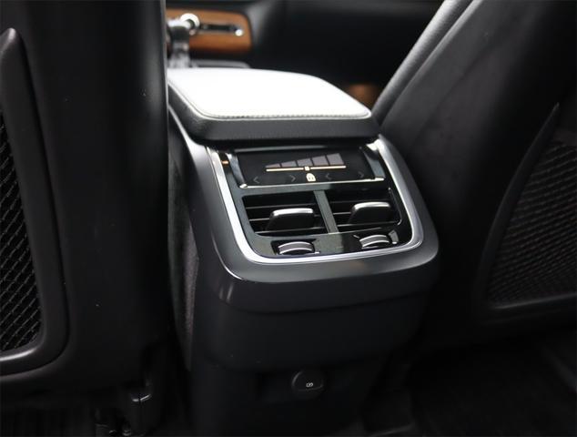 used 2021 Volvo XC90 car