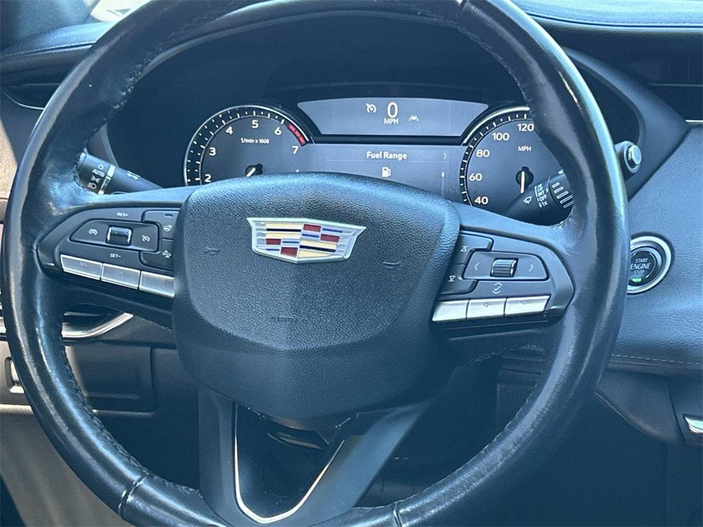 used 2022 Cadillac XT4 car, priced at $26,491