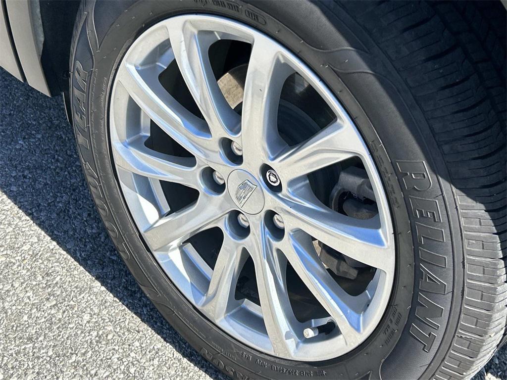 used 2022 Cadillac XT4 car, priced at $26,491