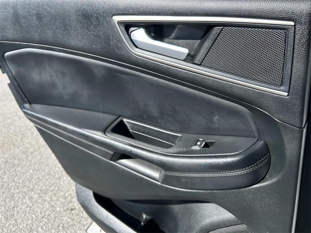 used 2023 Ford Edge car, priced at $24,999