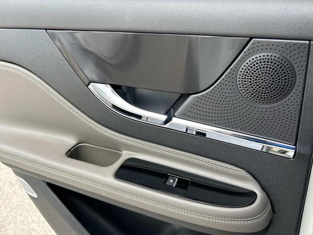 new 2025 Lincoln Corsair car, priced at $46,220