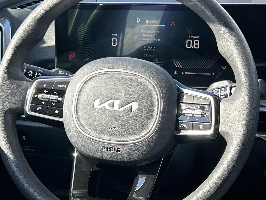 used 2025 Kia Sorento car, priced at $29,990