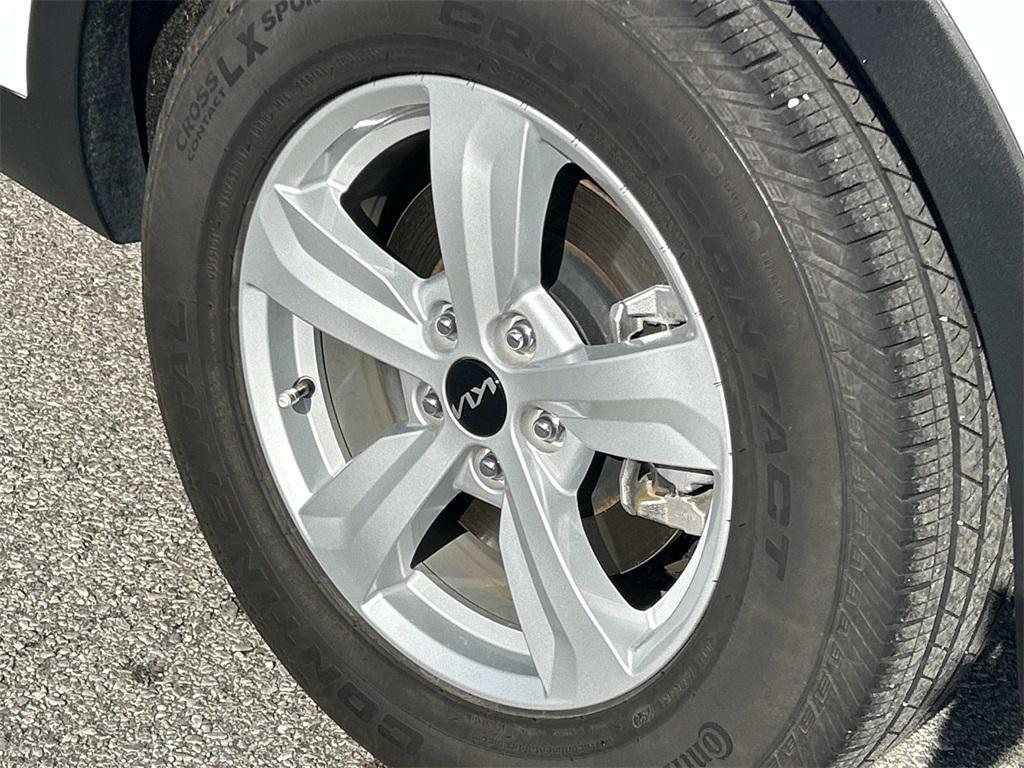 used 2025 Kia Sorento car, priced at $29,990