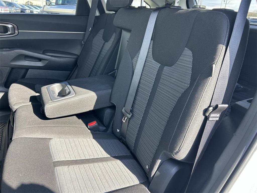 used 2025 Kia Sorento car, priced at $29,990