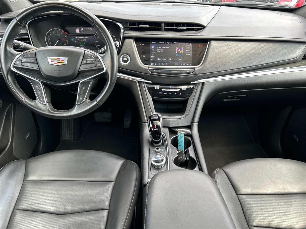 used 2023 Cadillac XT5 car, priced at $31,990
