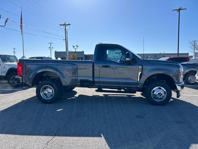 new 2025 Ford F-350 car, priced at $60,000