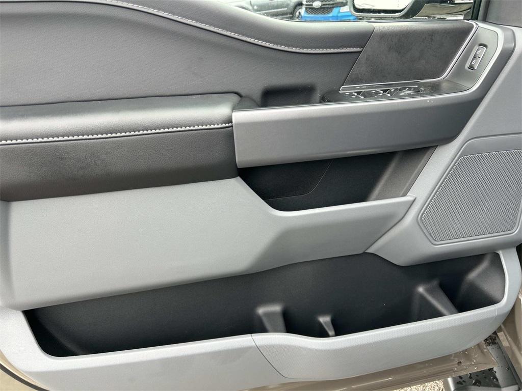 new 2025 Ford F-150 car, priced at $60,600