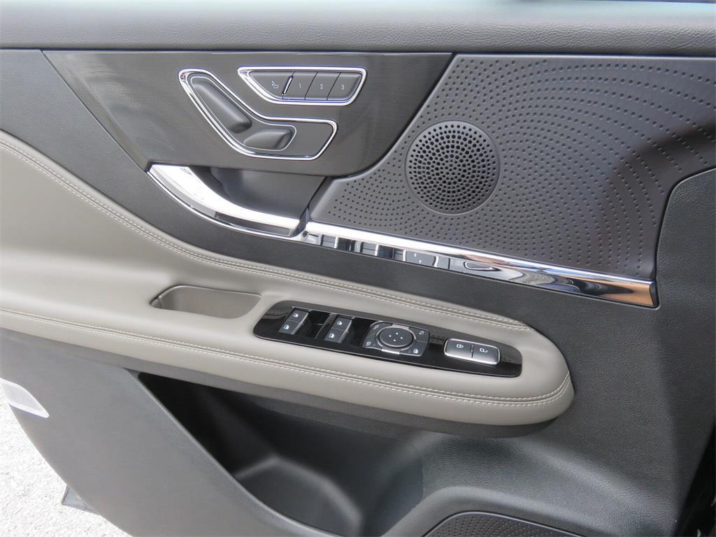 new 2025 Lincoln Corsair car, priced at $44,500