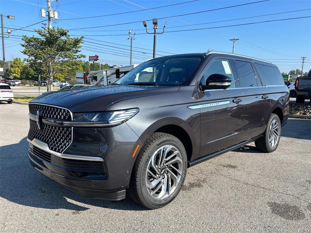 new 2025 Lincoln Navigator car, priced at $104,000