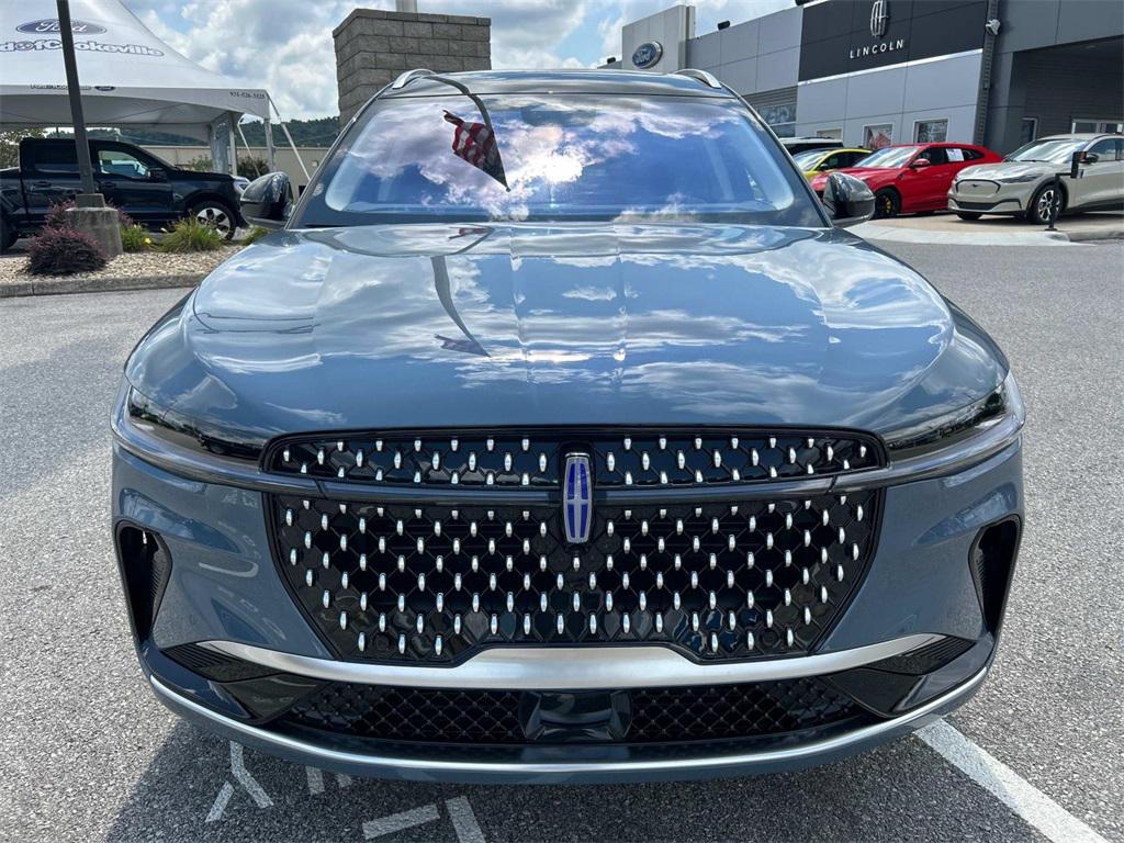 new 2025 Lincoln Nautilus car, priced at $65,128