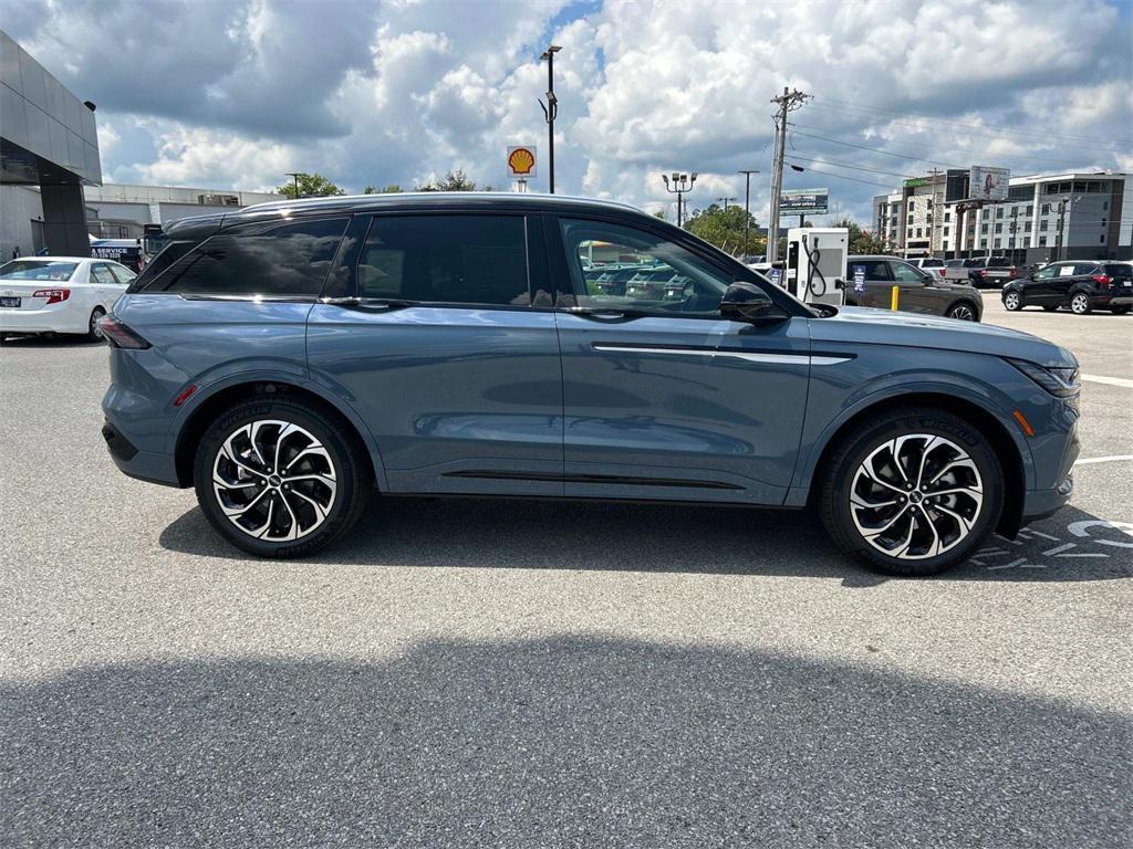 new 2025 Lincoln Nautilus car, priced at $65,128