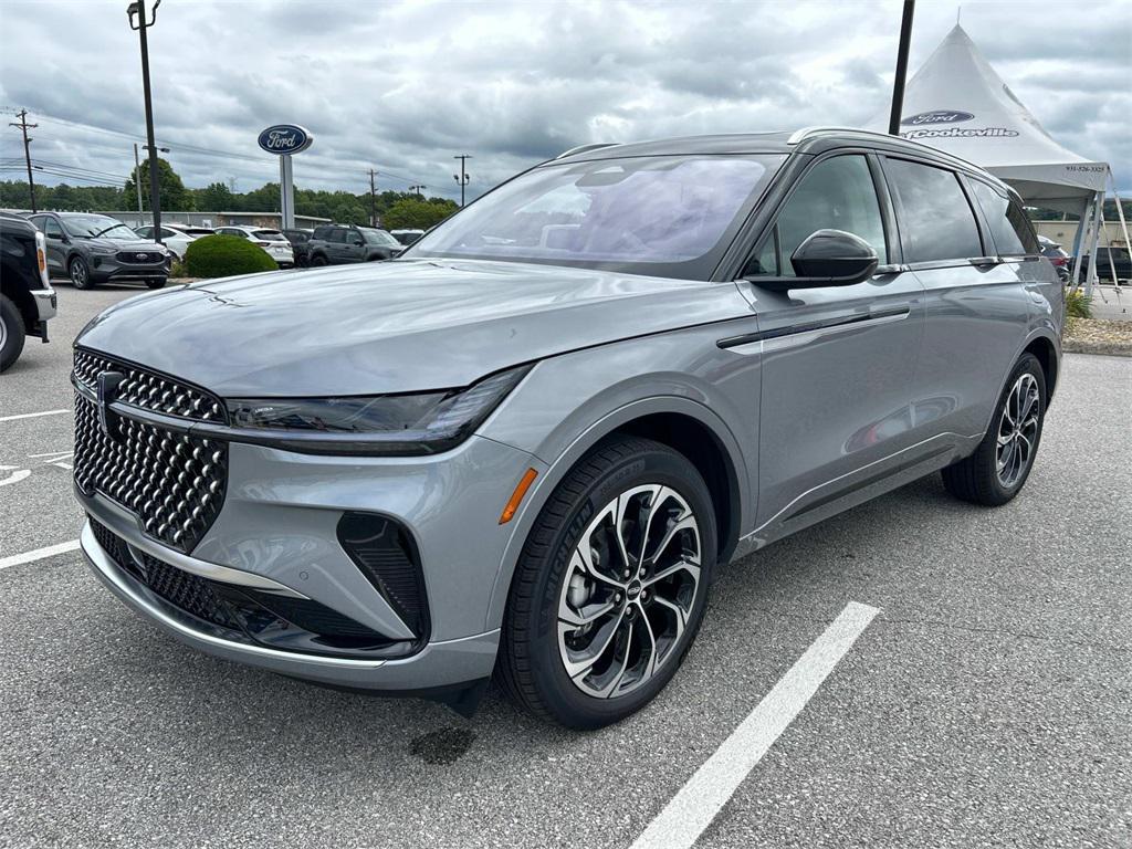 new 2025 Lincoln Nautilus car, priced at $67,525
