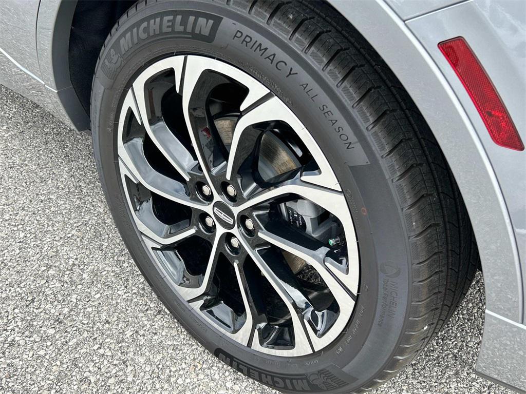 new 2025 Lincoln Nautilus car, priced at $67,525
